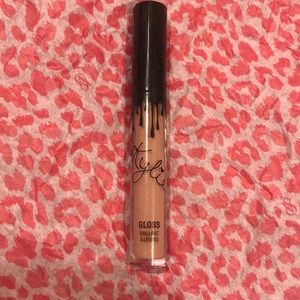 Kylie lip Gloss in So Cute